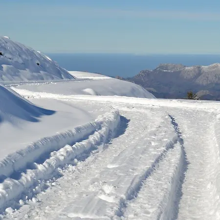Hotel La Ercina Intriago
